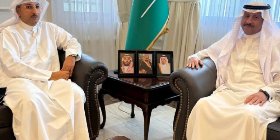 السفير السديري يلتقي وكيل وزارة المواصلات والاتصالات البحريني - هرم مصر