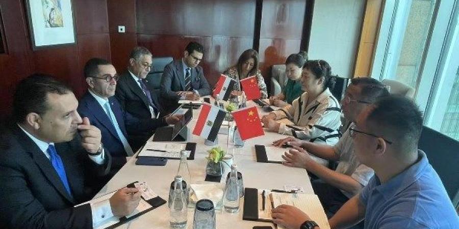 وزير الاستثمار يعقد لقاءات مع مسئولي 6 شركات صينية كبرى.. تفاصيل - هرم مصر