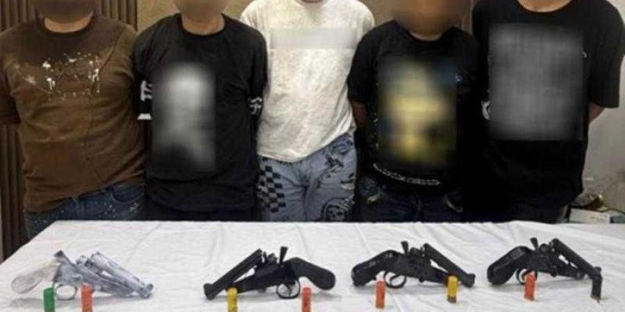 كشف ملابسات تداول مقطع فيديو يظهر خلاله 3 أشخاص حال قيامهم بإطلاق أعيرة نارية على أحد الكبارى بالقليوبية - هرم مصر