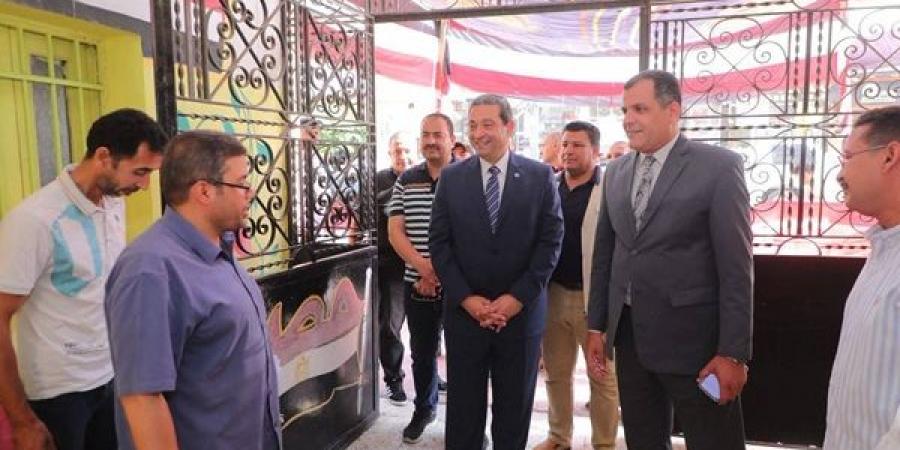 محافظ دمياط يتفقد لجان الثانوية العامة وغرفة عمليات التعليم   - هرم مصر