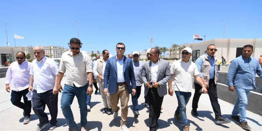 وزير الإسكان يتفقد كوبرى C19 والمدينة التراثية بالعلمين الجديدة - هرم مصر