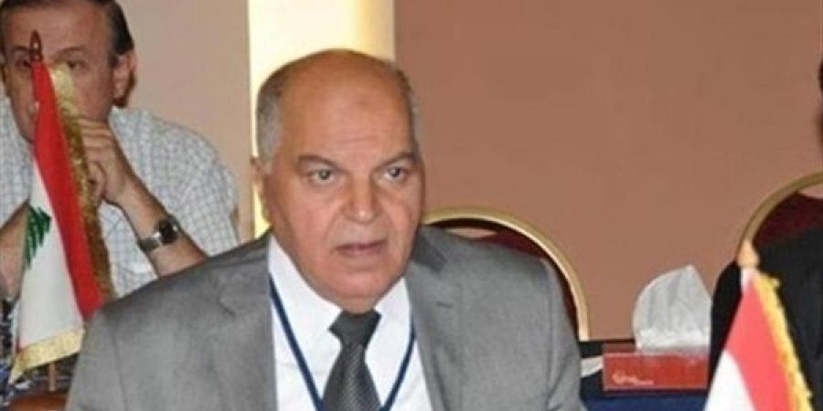 امتحان الفيزياء .. "المعلمين" تعلن إصابة مراقب ونقله للمستشفى بالمنيا - هرم مصر