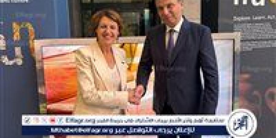 وزير الزراعة يلتقي نظيرته الفرنسية على هامش مؤتمر "الفاو" في روما - هرم مصر