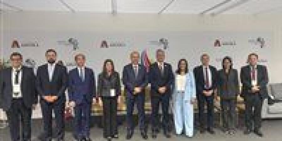 وزير قطاع الأعمال يبحث مع وزير الاستثمار المغربي تعزيز التعاون والتكامل الاقتصادي العربي والأفريقي - هرم مصر