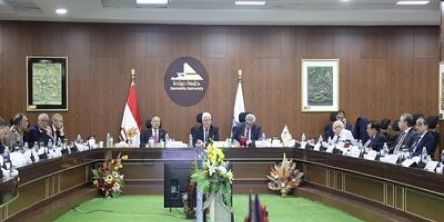 التعليم العالي: إعفاء أبناء الشهداء والمصابين بعجز كلى من مصروفات الجامعات - هرم مصر