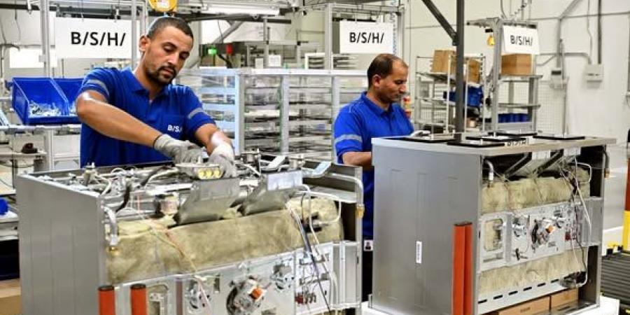 مدبولي يفتتح مصنعا لإحدى شركات التجارة الإلكترونية الرائدة في إفريقيا - هرم مصر