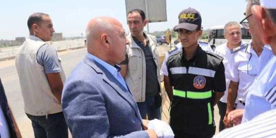 وزير النقل: تكليف نائب وزير النقل للنقل البري بالإشراف على تنفيذ التطوير الشامل للطريق الدائري الإقليمي بكافة مراحله بطول 400 كم - هرم مصر