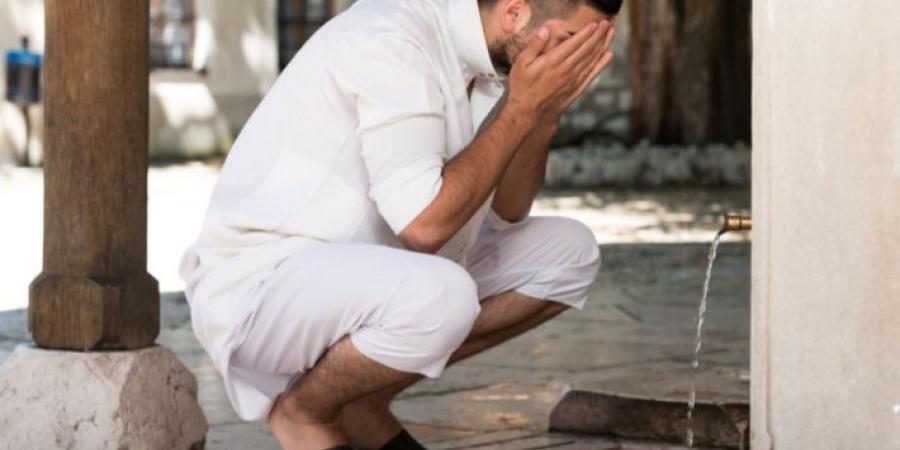 عضو بمركز الأزهر: الوضوء عبادة عظيمة ذات أثر نفسي وروحي ومادي - هرم مصر