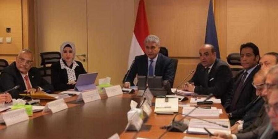 وزير السياحة والآثار يترأس اجتماع مجلس إدارة المجلس الأعلى للآثار - هرم مصر