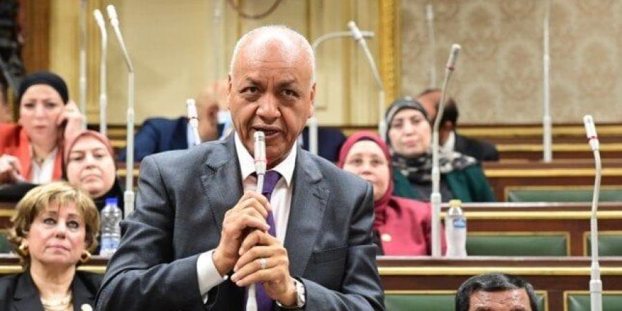 مصطفى بكري منتقدا تعديلات «الإيجار القديم»: من نصدق رئيس الوزراء أم القانون؟ - هرم مصر