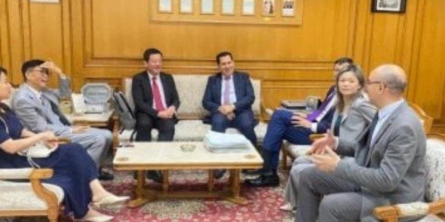 جامعة حلوان تبحث تعزيز التعاون الأكاديمي مع هونغ كونغ بوليتكنك - هرم مصر