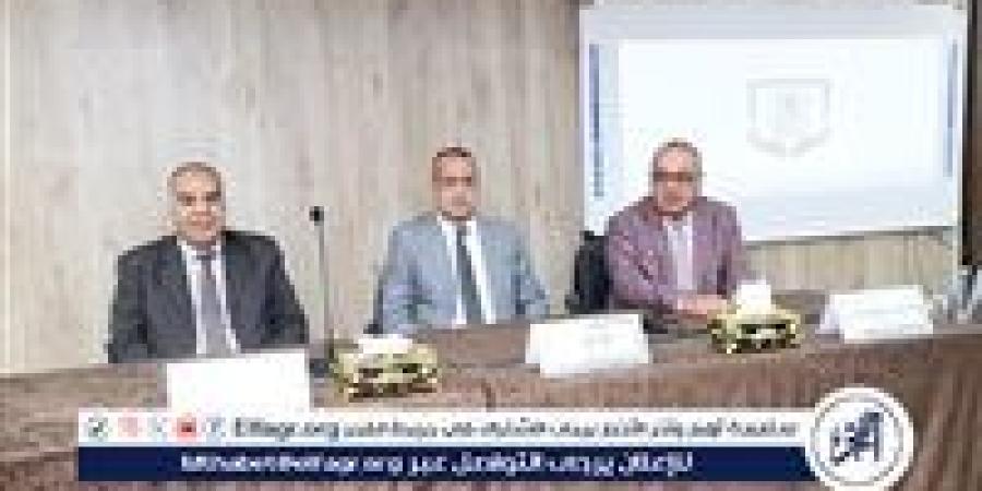 "الثانويات الدماغية 360" فى ندوة بجامعة أسيوط - هرم مصر