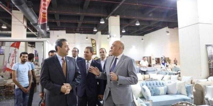 رئيس جهاز تنمية المشروعات ومحافظ دمياط في جولة تفقدية بمعرض صنع في دمياط - هرم مصر
