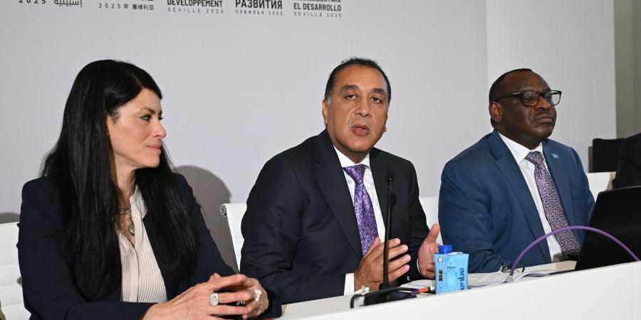 مدبولي نسعى للحفاظ على المسار التنازلي لنسبة الدين من الناتج المحلي - هرم مصر
