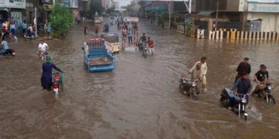 مصرع 51 شخصًا جراء الفيضانات في ولاية هيماشال براديش الهندية - هرم مصر