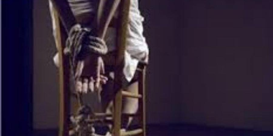 تفاصيل حبس المتهمين بخطف شاب بسبب خلافات على مُعاملات تجارية - هرم مصر