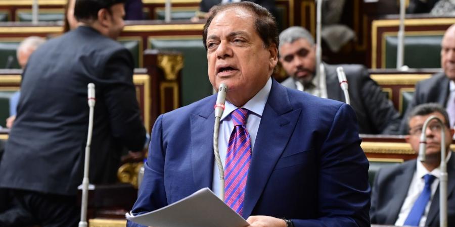 أبو العينين: يجب الاهتمام بالاستثمار في مجالات الطاقة النظيفة لأنها المستقبل - هرم مصر