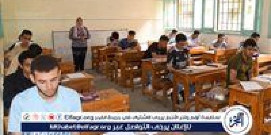 انتظام لجان مادتي الكيمياء والجغرافيا بامتحانات الثانوية العامة في الإسكندرية - هرم مصر