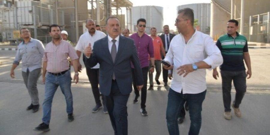 محافظ أسيوط يتفقد محطة الوليدية.. .8 مليارات جنيه لتعزيز طاقة الصعيد الكهربائية - هرم مصر
