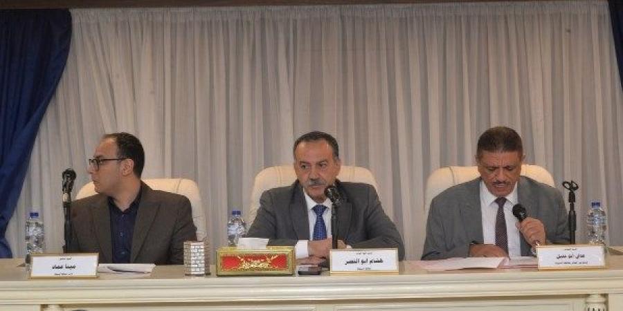 تنفيذي أسيوط يناقش بدء استغلال 2 مليون فدان - هرم مصر