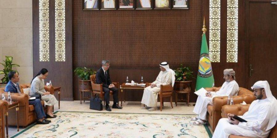 أمين مجلس التعاون يبحث مع سفير السلفادور بالسعودية تعزيز علاقات التعاون المشترك - هرم مصر