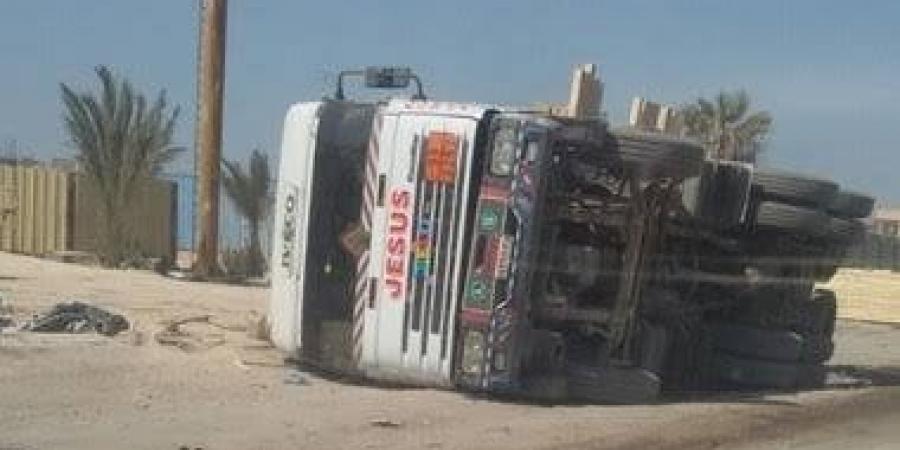 تصادم مروع بين 3 سيارات نقل على طريق الإسكندرية الصحراوي - هرم مصر