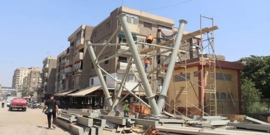 محافظ القليوبية يتابع الاستعدادات لتركيب كوبري المشاة الجديد بمحور العصار - هرم مصر