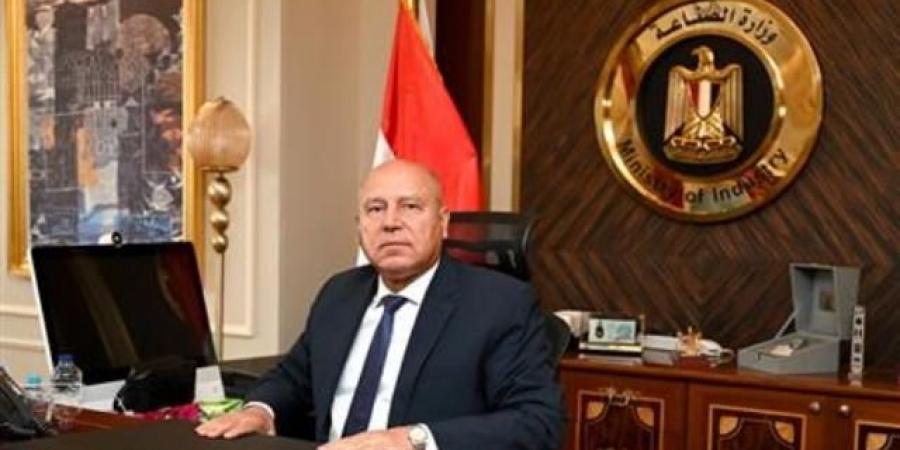 وزير الصناعة إطلاق الطرح الثاني بالروبيكي على منصة مصر الصناعية - هرم مصر