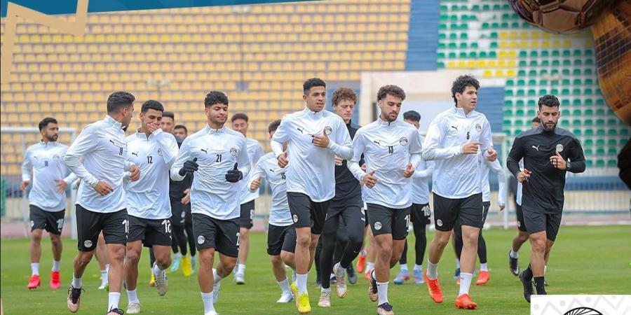 المنتخب الوطنى تحت 20 سنة يخوض مرانا صباحيا - هرم مصر