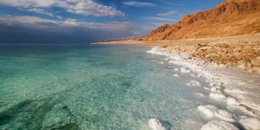مجانا وبدون أدوية.. رمل البحر تعالج 5 أمراض جلدية - هرم مصر
