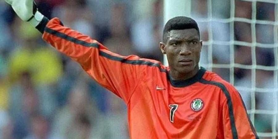وفاة حارس منتخب نيجيريا الأسطورى - هرم مصر