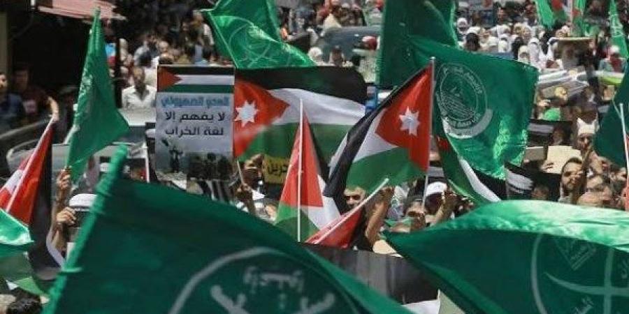 إحباط محاولة تهريب وثائق مرتبطة بالإخوان المحظورة في الأردن - هرم مصر