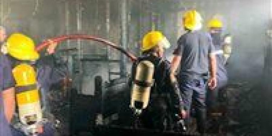 إصابة 3 أشخاص في حريق مصنع أقمشة بالعاشر من رمضان - هرم مصر
