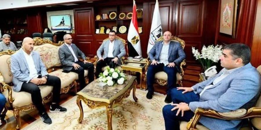 وزير الإسكان يتابع الموقف التنفيذي لمشروعات مياه الشرب والصرف الصحي ببني سويف - هرم مصر