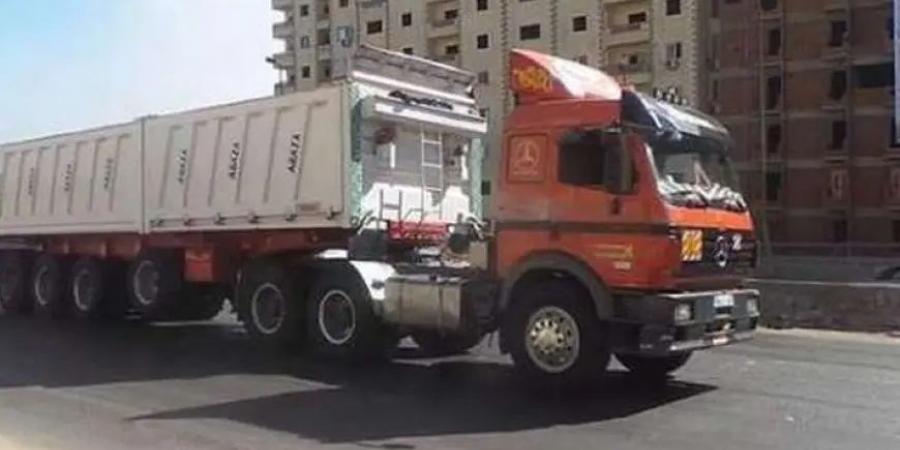 تفاصيل عقوبات النقل الثقيل المخالف للحمولات على الإقليمي - هرم مصر