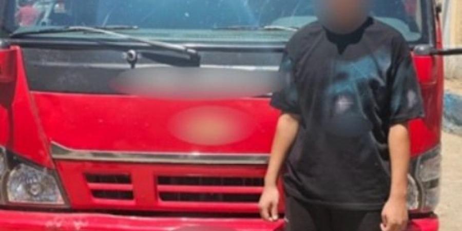 ضبط قائد سيارة نقل لسيره عكس الإتجاه أعلى كوبرى جنجرة بالقليوبية - هرم مصر
