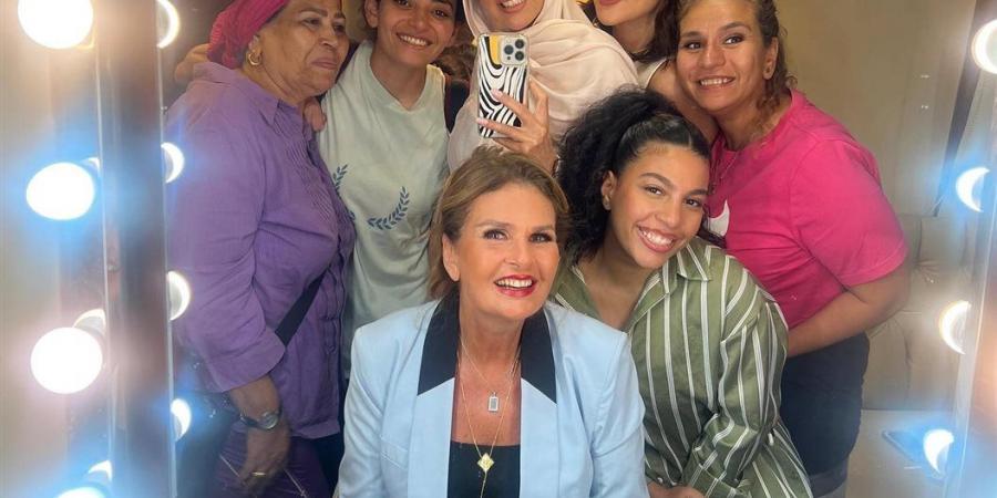 يسرا.. نجمة الأجيال تجتمع مع درة وياسمين رئيس في كواليس "الست لما".. فيلم نسائي واعد يعيد أمجاد البطولات الجماعية - هرم مصر