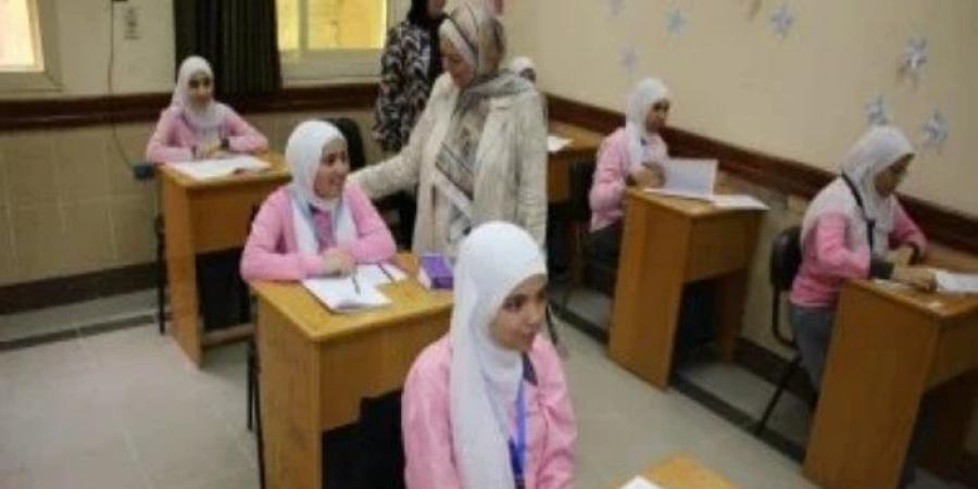 بحد أدنى 260 درجة.. بدء التقديم بمدرسة التمريض باللاهون للبنين بالفيوم غدًا - هرم مصر