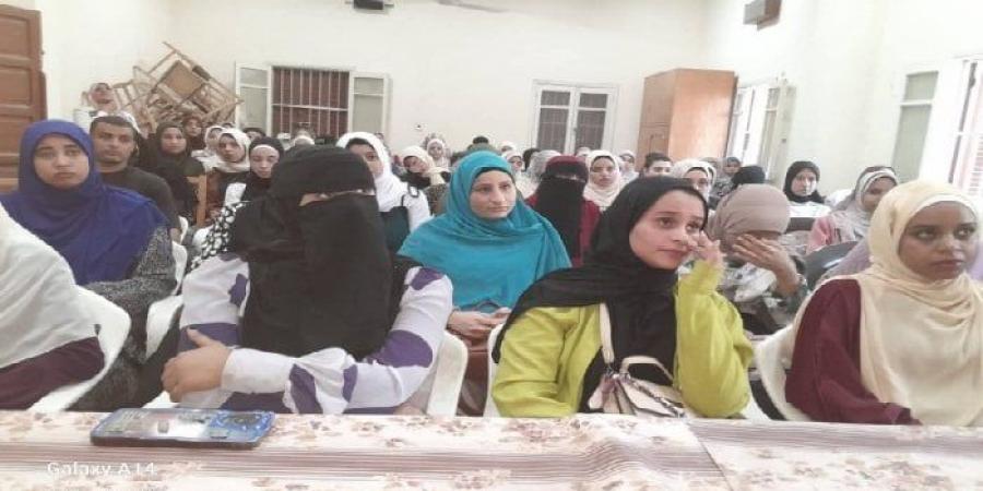 جامعة جنوب الوادي تواصل ندواتها في المشروع القومي لمحو الأمية بدشنا - هرم مصر