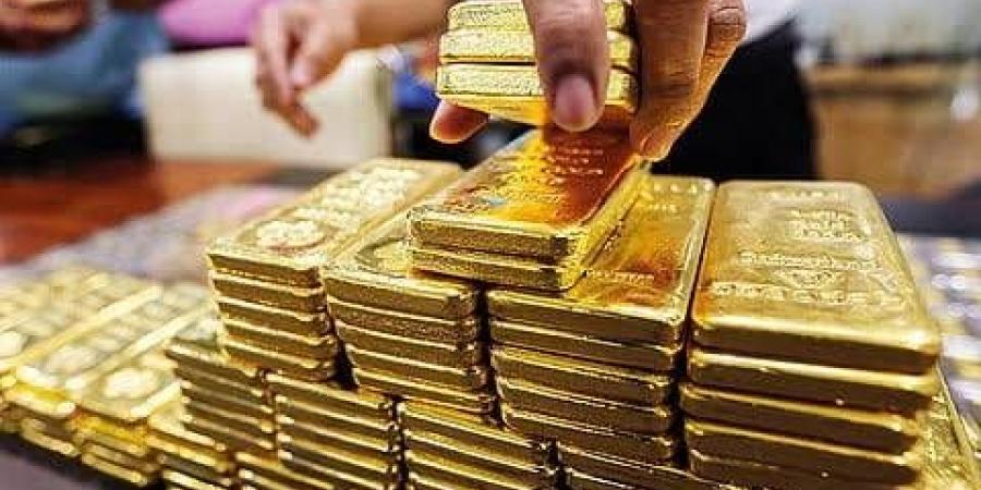 الذهب يتراجع متأثراً بالتقدم في اتفاقات التجارة وتمديد مهلة الرسوم - هرم مصر