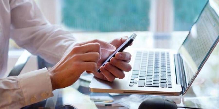50 % من «الصغيرة» بالإمارات تعتبر الإنترنت أداة توسع - هرم مصر