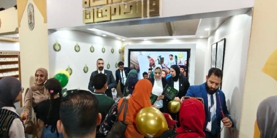 إقبال واسع على جناح الأزهر في اليوم الثاني بمعرض الإسكندرية الدولي للكتاب - هرم مصر