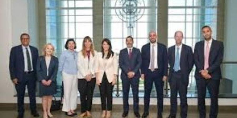 وزارة البترول تبحث التعاون مع البنك الأوروبي في مجالات التحول الطاقي وخفض الانبعاثات - هرم مصر