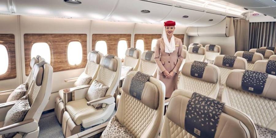 «طيران الإمارات» تُطلق الدرجة السياحية الممتازة الى كولكاتا بالهند - هرم مصر