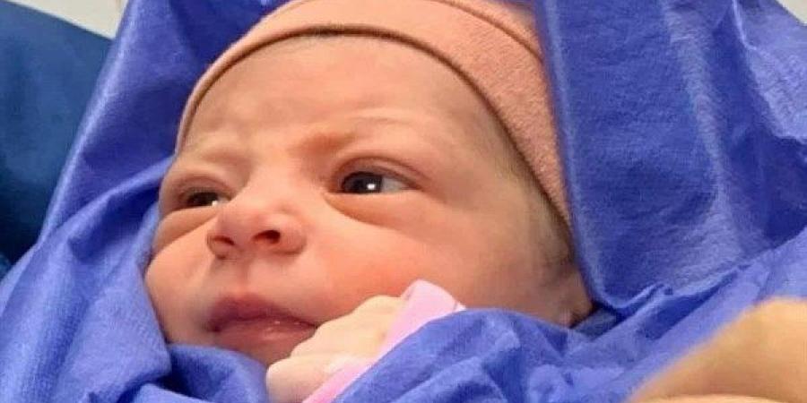 العثور على طفلة حديثة الولادة في حمام طوارئ مستشفى زهور بورسعيد - هرم مصر
