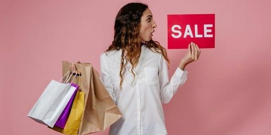 4 أبراج بتستغل عروض الأوكازيون الصيفى.. بتشترى كل اللى نفسها فيه - هرم مصر