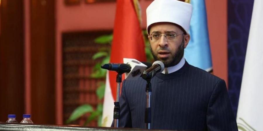 إِنَّ منَ الشَّجَرِ شَجرةً لا يَسقُطُ وَرقُهَا.. موضوع خطبة الجمعة القادمة - هرم مصر
