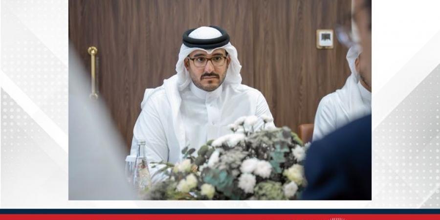 في إطار متابعة البرامج الحكومية ذات الأولوية التي أقرها مجلس الوزراء وتشرف عليها اللجنة التنسيقية.. سمو الشيخ عيسى بن سلمان بن حمد يزور وزارة شؤون البلديات والزراعة ووزارة الإعلام - هرم مصر