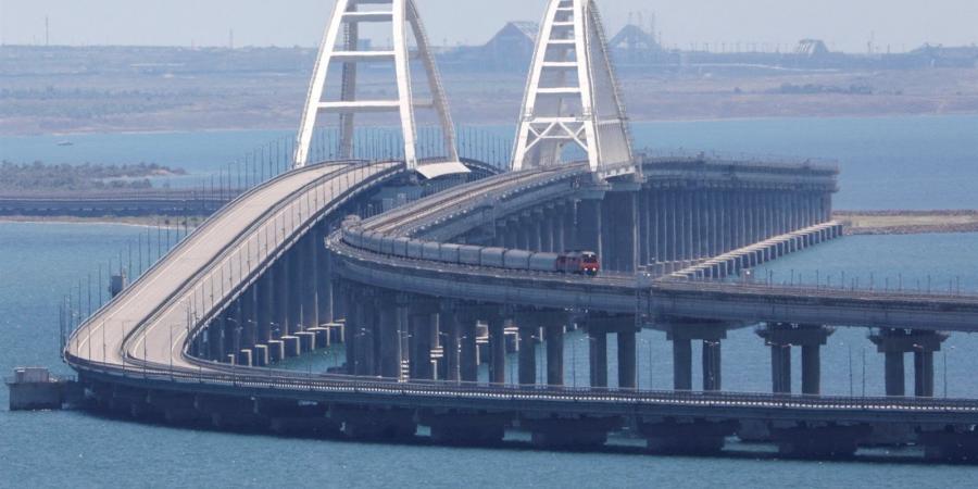 روسيا: إحباط محاولة أُوكرانية لاستهداف جسر القرم الحيوي باستخدام 28 طائرة بدون طيار - هرم مصر