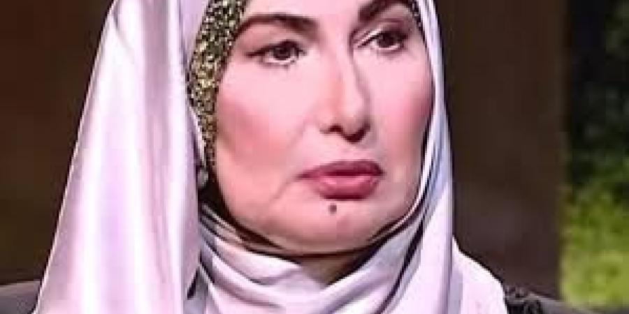 جميلة عزيز توثق معركتها الصحية.. استمرار علاج السرطان وتهديد قطع شبكية العين لبصرها - هرم مصر